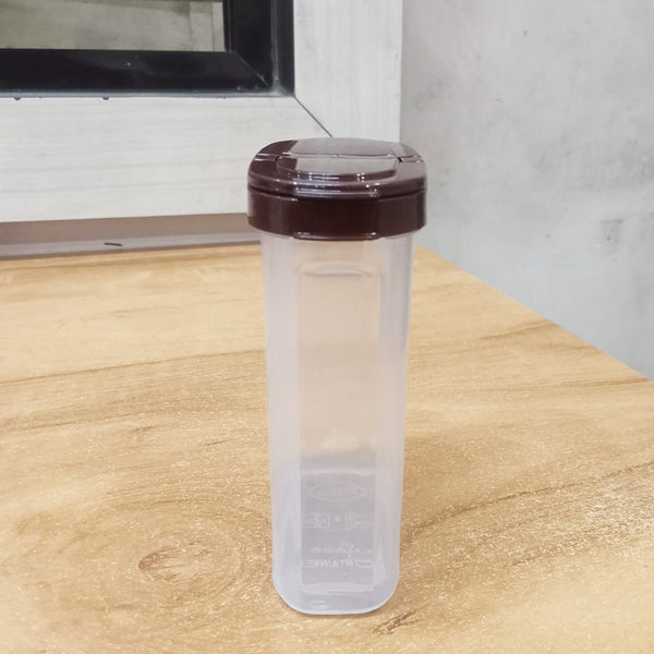 AM5797 2 Way Spice N Sprinkle Shaker - BPA-Free, Dishwasher Safe