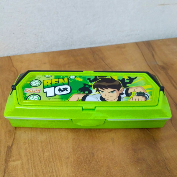 AM5541 Green Ben 10 Compass Box for Kids- (Pack of compassbox, 1 kit of pencil rubber and marker)