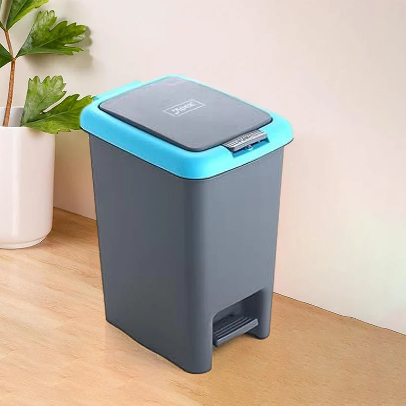 1668 Apex Plastic Push N Pedal Dust Bin | Hands-Free Operation