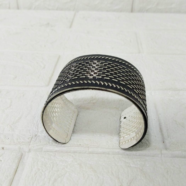 Di0308 Elegant Black & Silver Navratri Bracelet - Pack of 1pc