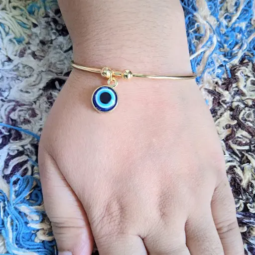 AM1085 Charm Bracelet