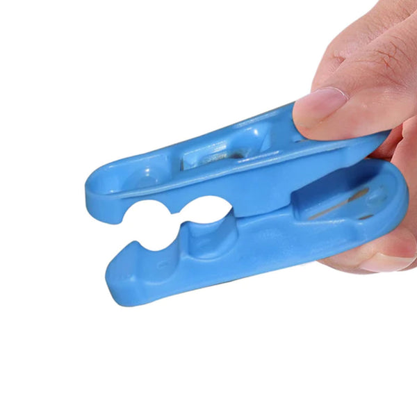 1368 Cloth Drying Non-Slip Light Plastic Clips  (Multicolour) (Pack of 12)