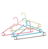 AM3944 JOYFUL MODERN CLOTHES HANGER SET OF 6