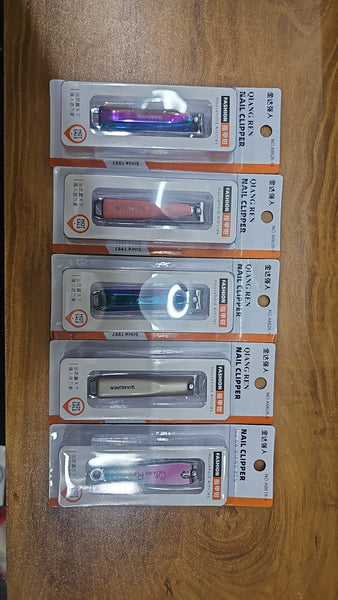 AM0429 Stainless Nail Clipper with Ergonomic Handle 1 Pcs