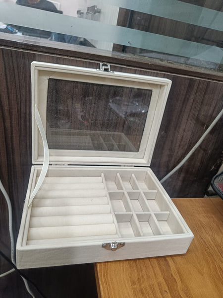 3532 Jewellery Organiser