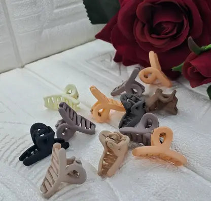 AM1275 Beautiful Mini Cross Shape Hair Clutcher Hair Claw  (Multicolor) - 3pcs