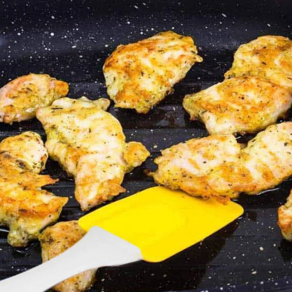 2170 Spatula and Pastry Brush for Cake Decoration