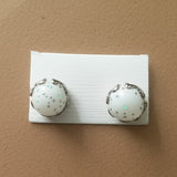 AM5784 White Pearl Stud Earrings – Fashion Jewelry for Women