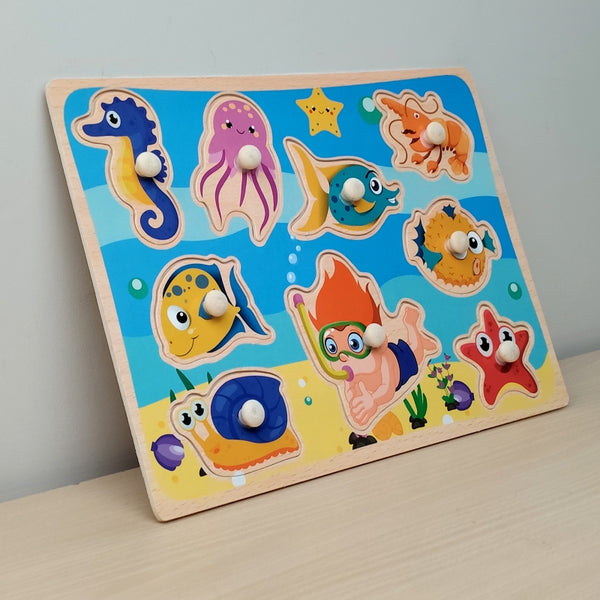 A07152 Wooden Peg Puzzle Board with Colorful Themes and Matching Shapes