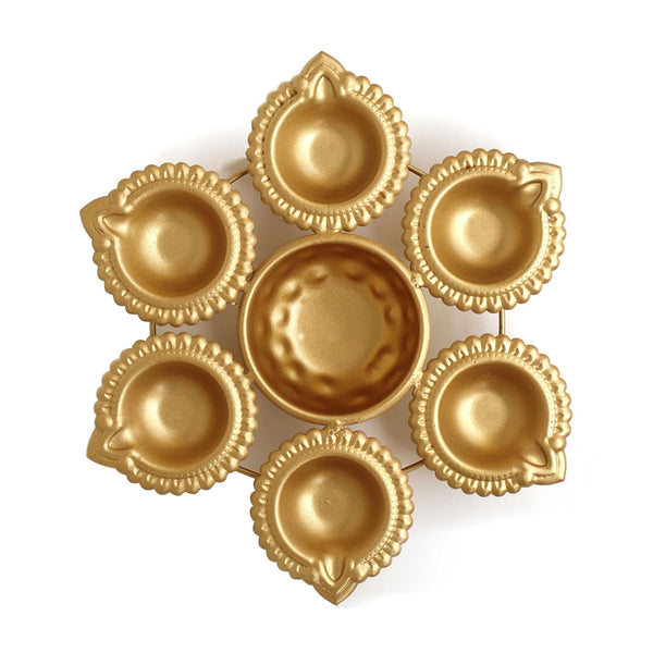 Di0320 Golden Decorative Diya Set – 6 Small Diyas with Central Holder