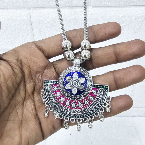 Di0045 Stylish Silver-Toned Multi-Design Pendant Necklace (Multidesign)