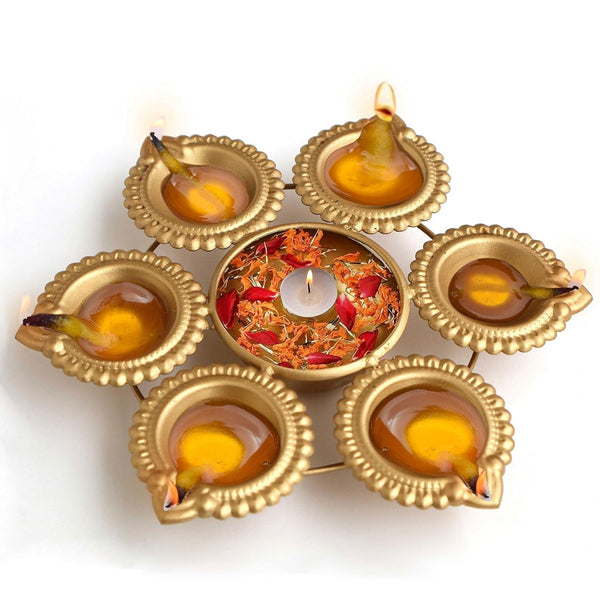 Di0320 Golden Decorative Diya Set – 6 Small Diyas with Central Holder