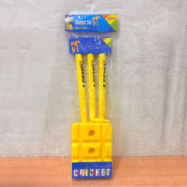 AM6510 Plastic Cricket Stumps Set - Big (3 Wickets, 1 Base, 2 Bails) - Age 10+ Years