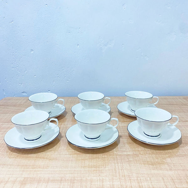 AM5957 Elegant Cup & Saucer Set Of 12 Pieces – Timeless Design for Tea & Coffee Moments