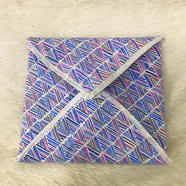 AM6214 Stylish Square Cotton Roti Cover with Abstract Pattern