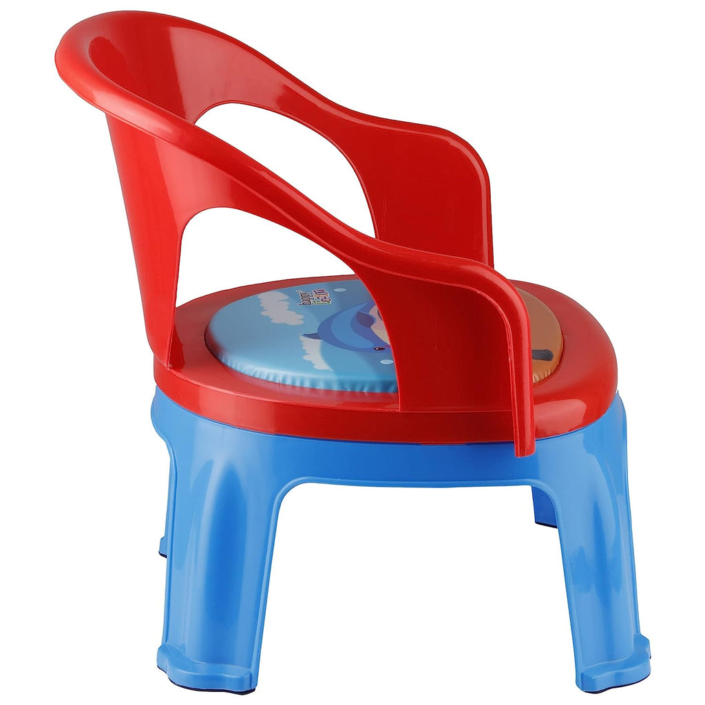 Small chair online plastic