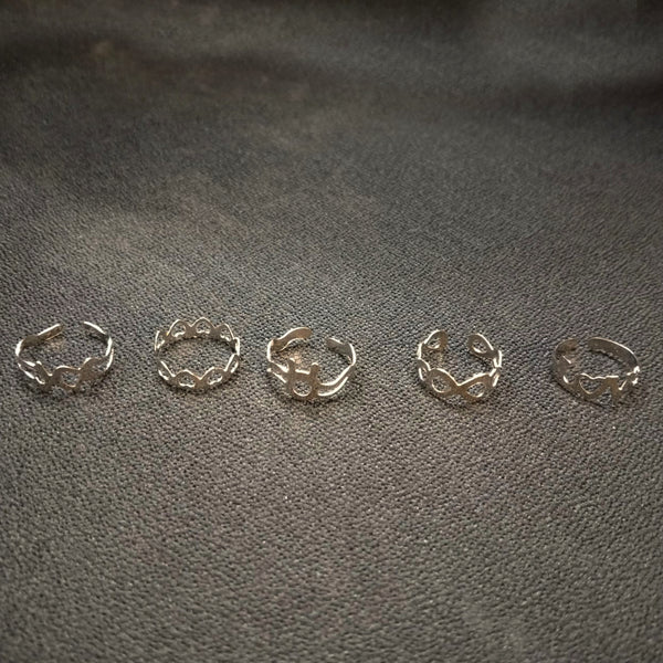 AM5877 Multicolor Latest Stylish Crystal Rings for Women - Pack of 5
