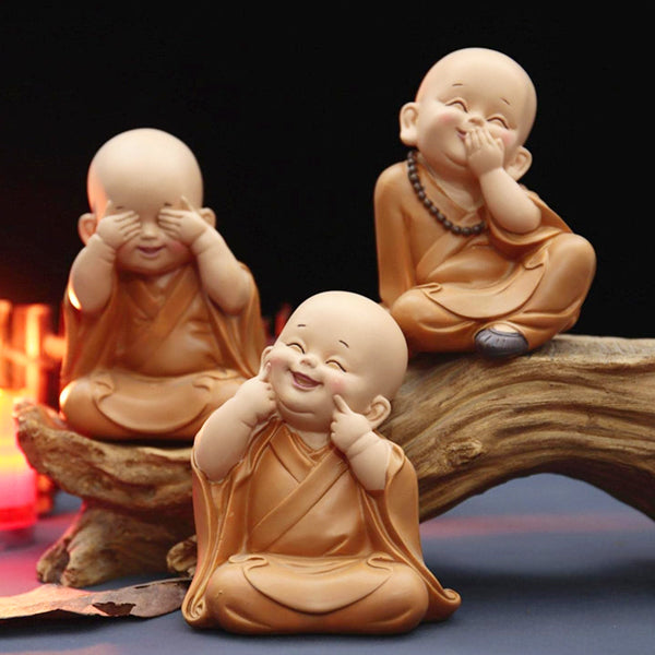 AM5363 Little Monk Sculpture Hand-carved Buddha Sitting statue -Pack of 1 pcs ( Multidesign)
