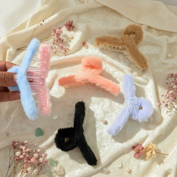 AM6381 Dual Shade Rectangular Shape Fur Hair Claw - 1pc (Multicolour)