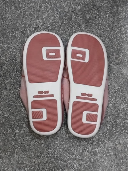 AM2431 Cute Bear Design Warm Slippers Men & Women Size-38, 39 Multicolour