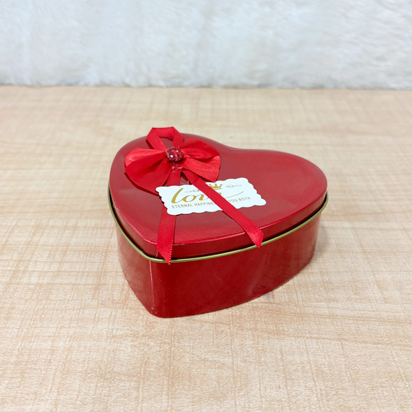 TM0118 Heart-Shaped Metal Gift Tin with Plush Teddy Bear and Scented Rose - Pack Of 1