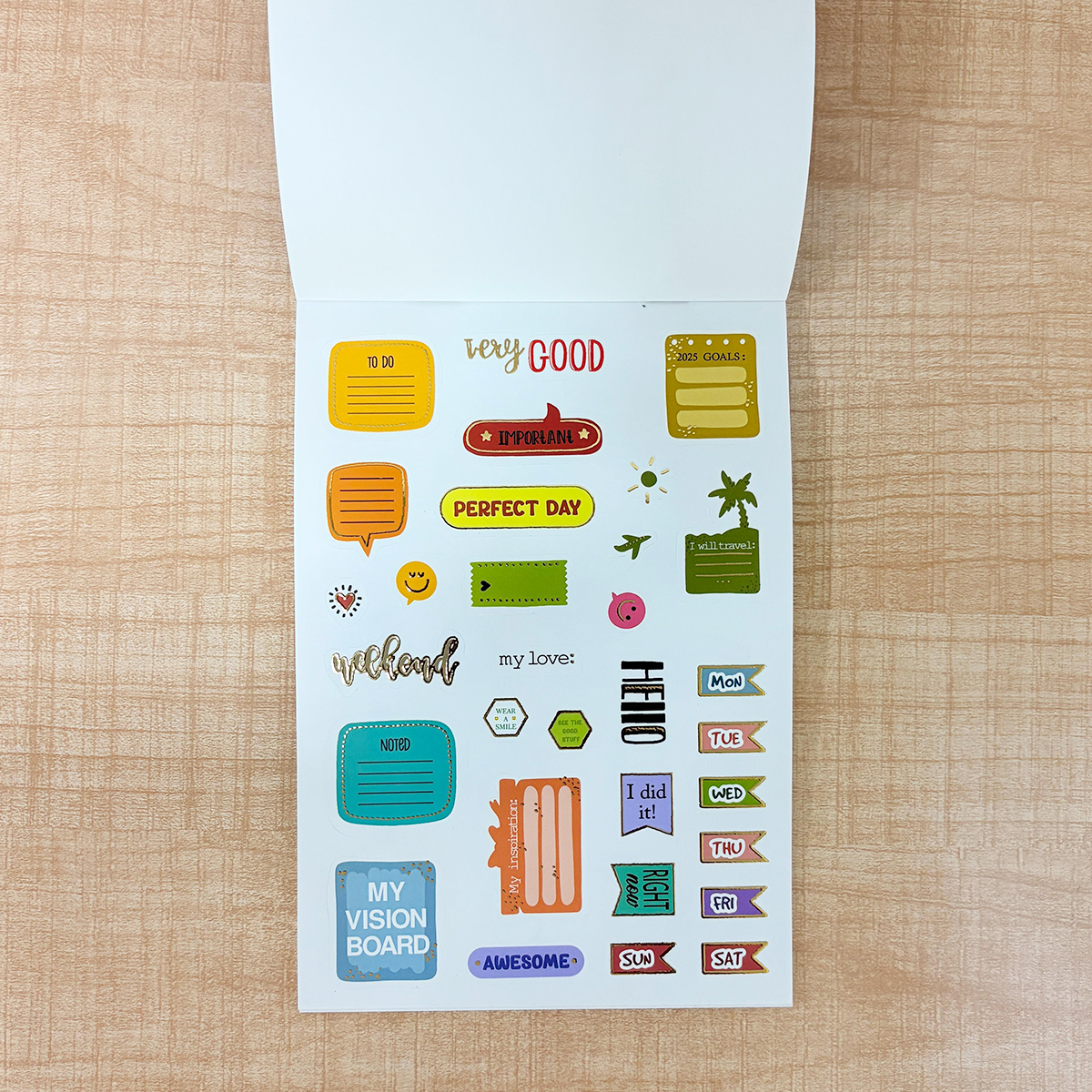 AM6636 Mix-Design Fun Sticker Book - 300+ Vibrant Foil Stickers - 1pc ...