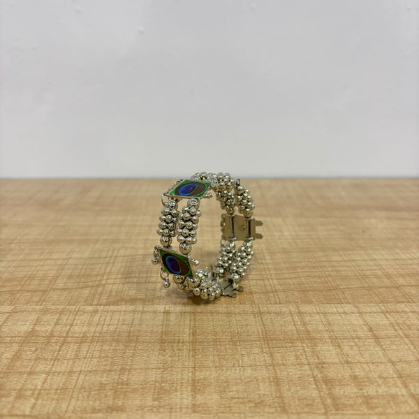 A07522 Traditional Oxidized Silver Peacock Feather Design Cluster Bead Bracelet Bangle