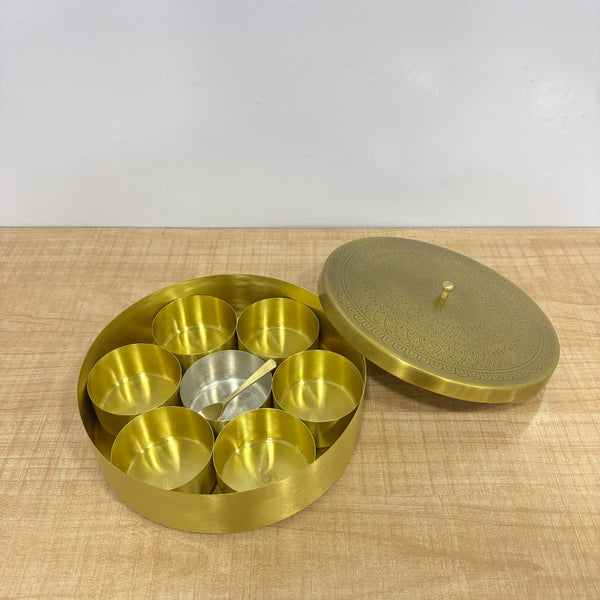A07728 Round Spice Box with Lid and Inner Containers