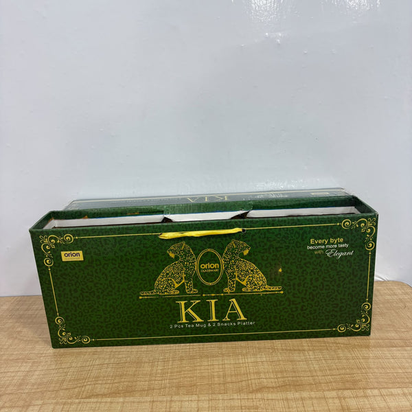 A07852 KIA 4-Piece Glassware Gift Set (2 Tea Mugs & 2 Snack Platters)