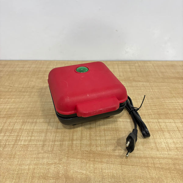 A07981 Mini Electric Waffle Maker Machine for Home (600W, Non-Stick)
