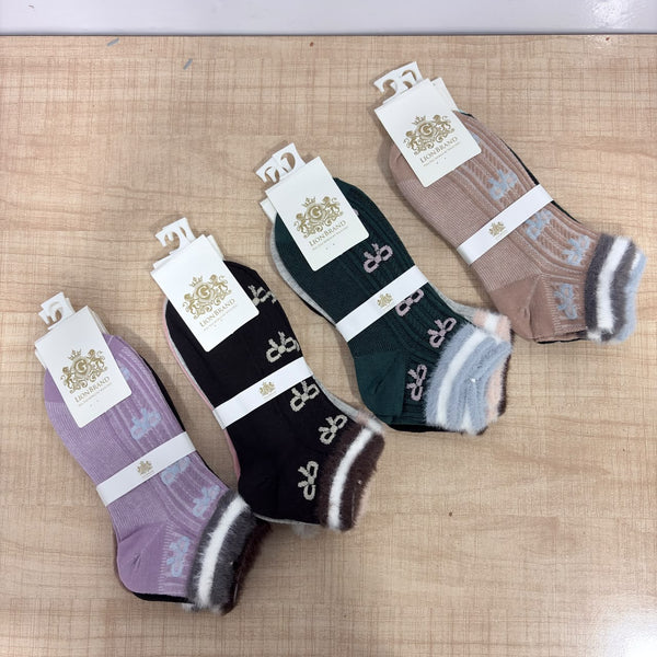A08157 J1988 Lion Brand Women's Winter Ankle Fur Socks with Soft Cuffed Trim (Pack of 3 Pairs)