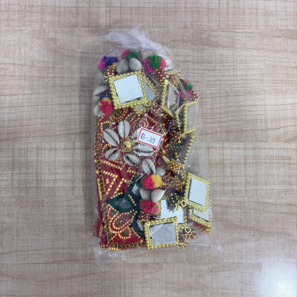 A08191 B-39 Traditional Bandhani Door Toran with Cowrie Shells & Mirror Work