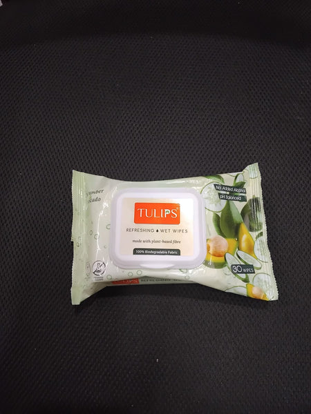 AM2528 Tulip Refreshing Cleaning Wet Wipes Cucumber Avocado Made With Plant Based Fibre 30 Wipes 1 Pack