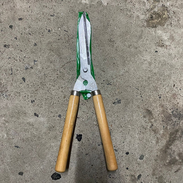 0455 Wooden Handle Hedge Shears, Bush Clipper