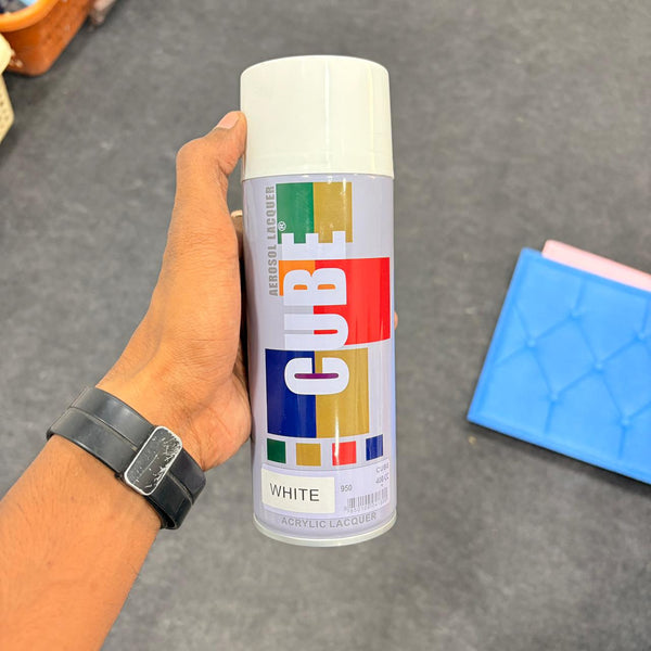 AM2724 Cube Aerosol Acrylic Fast-Drying Spray White Colour -1pcs