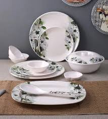 AM0466 Vihan dinner set Light Weight Dinner Set of 32 pcs 6 Full Plates,6 Quarter Plates,12 Veg Bowls,2 Serving Bowl with 3 lids,1 Serving Spoons and,2 Other Spoon