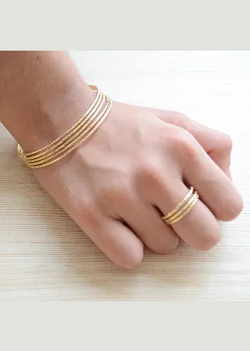 AM1248 Skinny Metal Bangle And Adjustable Finger Ring