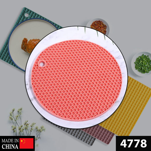 4778 1Pc Silicone Hot Mat used for breakfast, lunch and dinner purposes in different-different places.