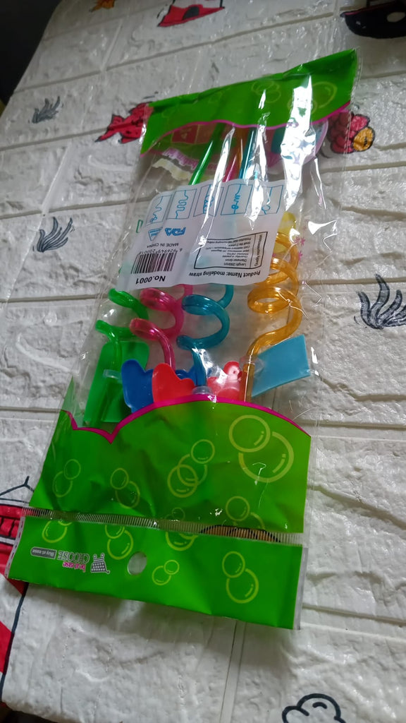 5925 Reusable straws are perfect for kids' summer parties. Plastic